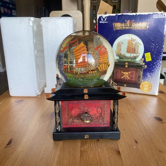 Pirates of the Caribbean At Worlds End snow globe